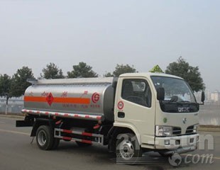 東風(fēng)CSC5061GJY3東風(fēng)油罐車