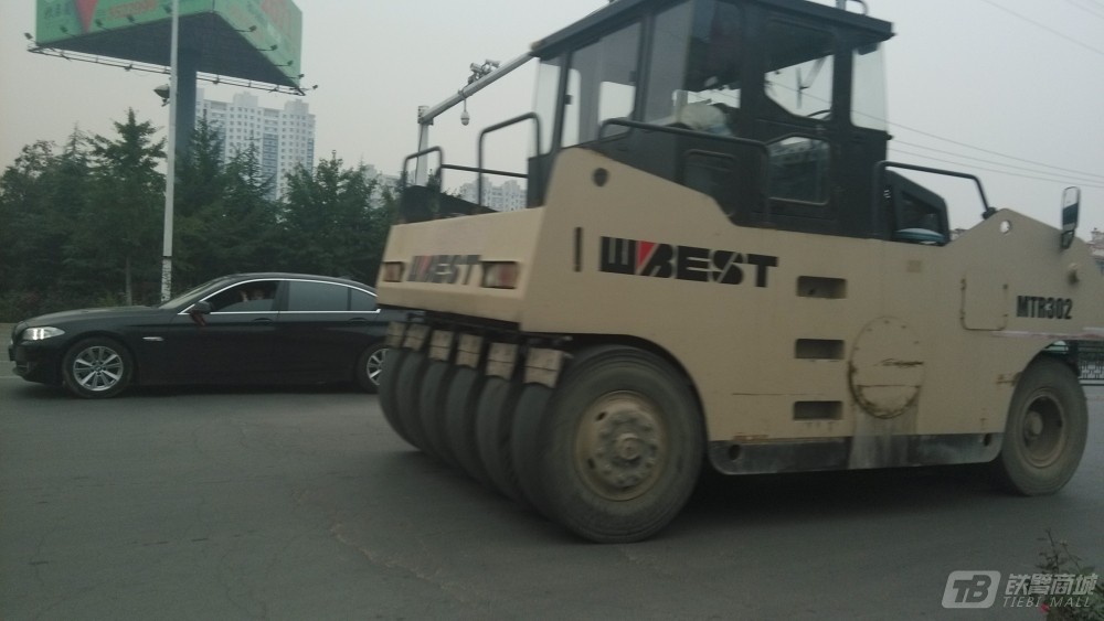 萬邦重科MTR302輪胎壓路機萬邦MTR302外觀圖