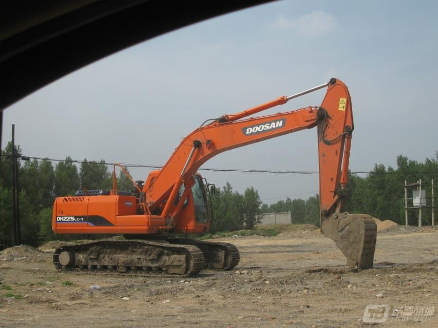 斗山DH225LC-9挖掘機斗山挖掘機外觀圖