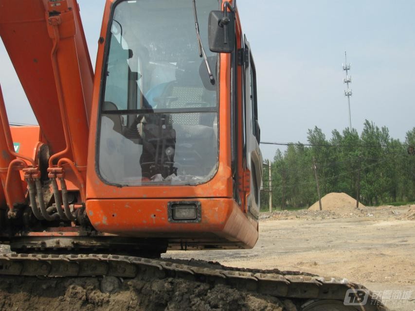 斗山DH225LC-9挖掘機斗山挖掘機外觀圖