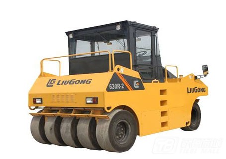 柳工CLG6526N輪胎壓路機(jī)外觀圖